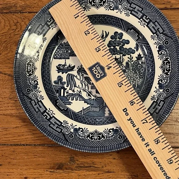 Churchill Blue Willow Plates 7.5
